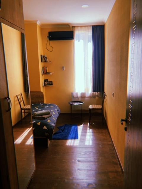 Home Away Home In Heart Of Tbilisi Exterior foto